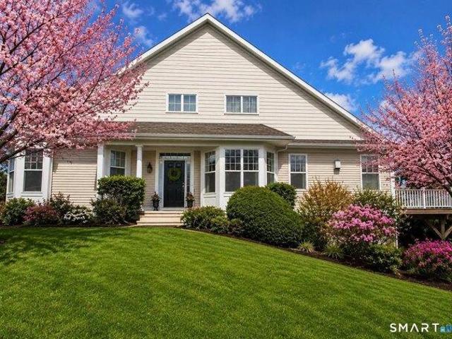 House for sale in Woodland Hills, Danbury