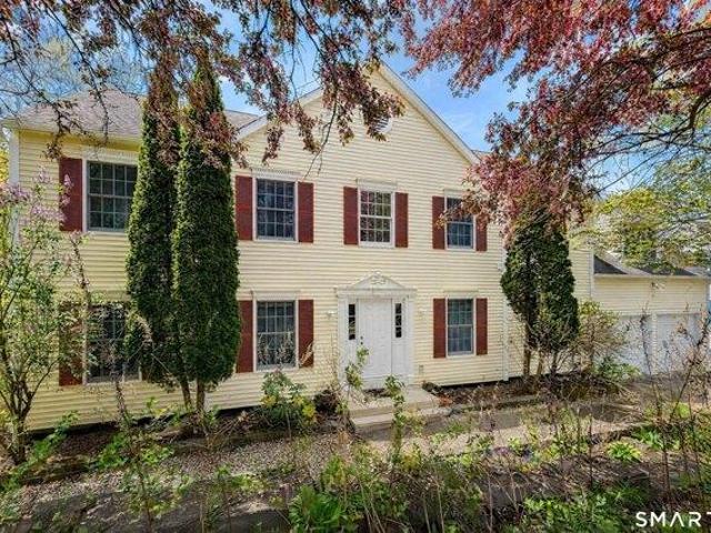 House for sale in Danbury, Western Connecticut Planning Region