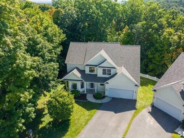 House for sale in Danbury, Connecticut