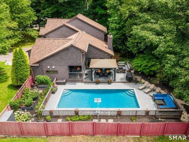 House for sale in Coach Hill Estates, Danbury