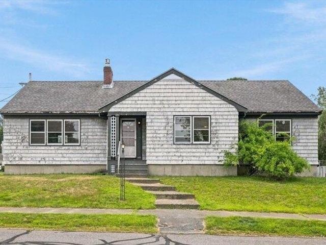 House for sale in Danvers, Massachusetts