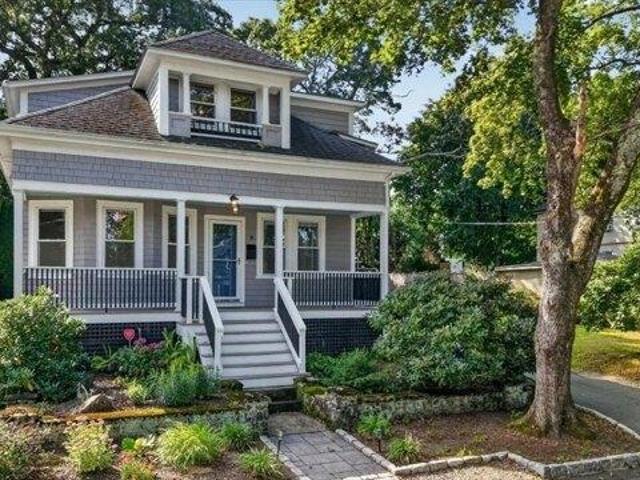 House for sale in Bristol, Massachusetts