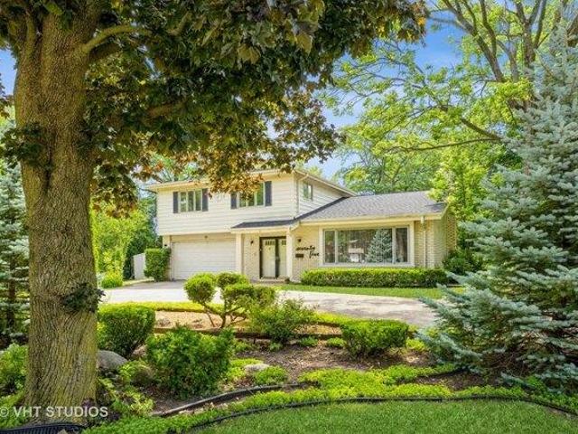 House for sale in Deerfield, Illinois