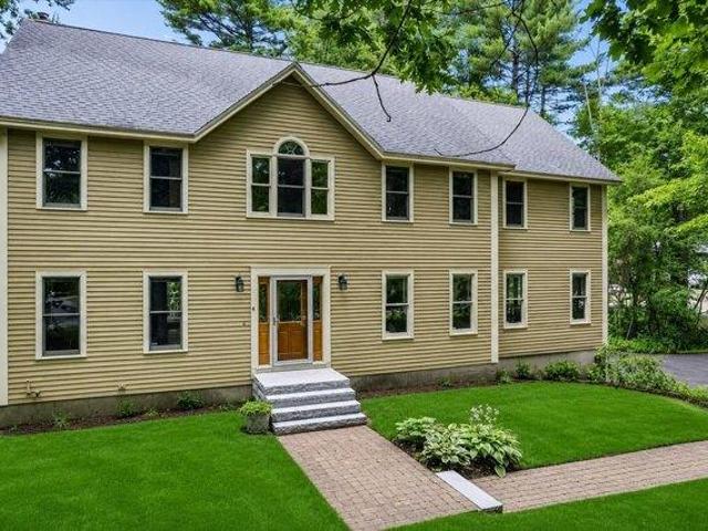 House for sale in New Hampshire