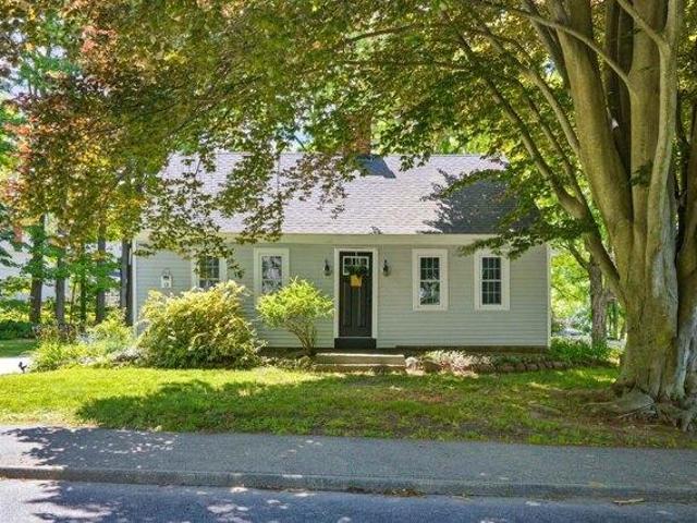 House for sale in New Hampshire