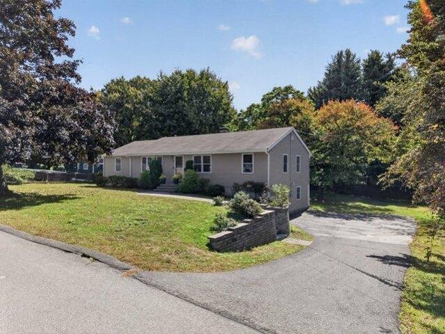 House for sale in Derry, Rockingham County