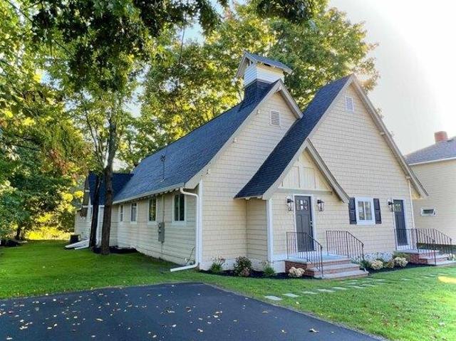 House for sale in Derry Village, Derry