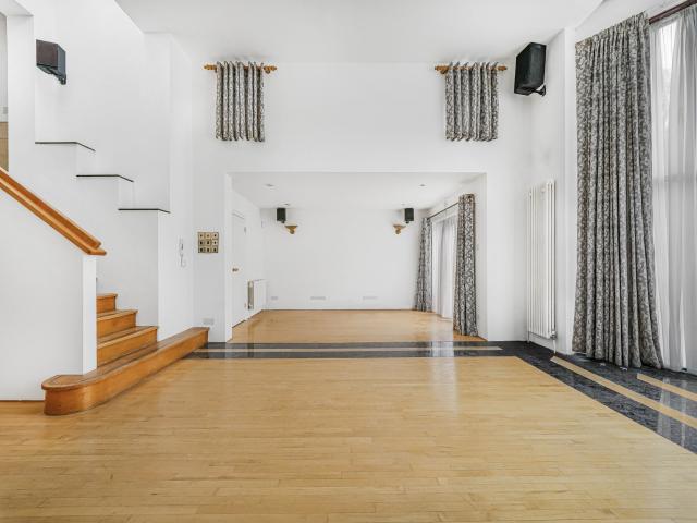 House for rent in Hendon, Greater London