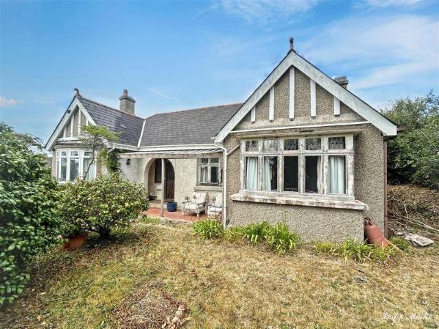 Bungalow for sale in Moresk, Penweathers
