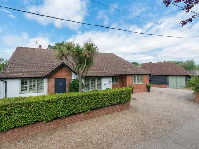 Bungalow for sale in The Bridge, Kent