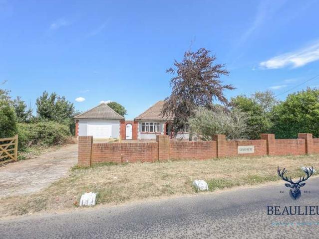 Bungalow for rent in Burnham-on-Crouch, Maldon