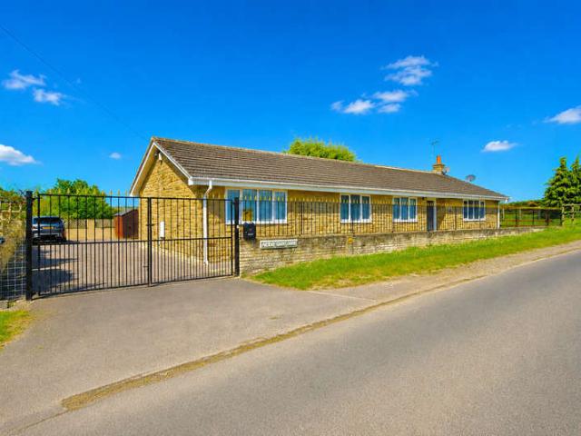 Bungalow for sale in South Yorkshire