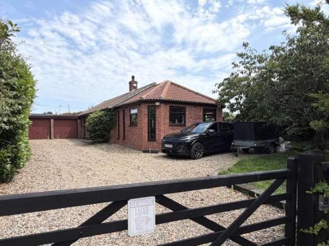 Bungalow for sale in Stokesby, Norfolk