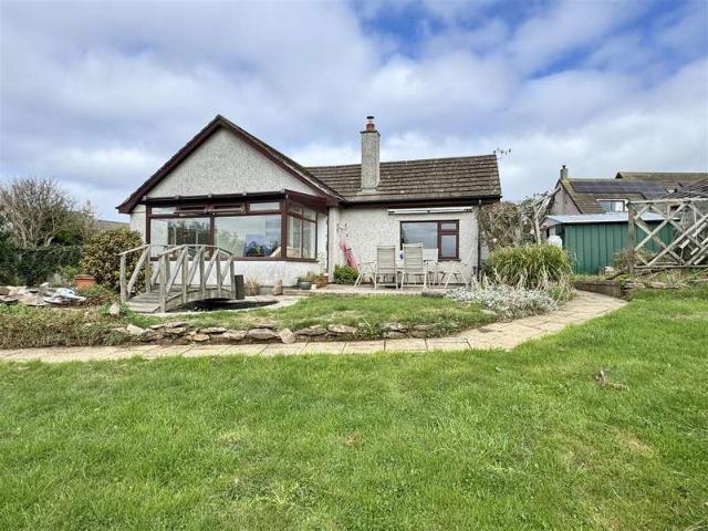 Bungalow for sale in Holywell, Cubert