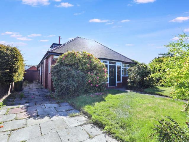 Bungalow for sale in Meols Cop, Southport