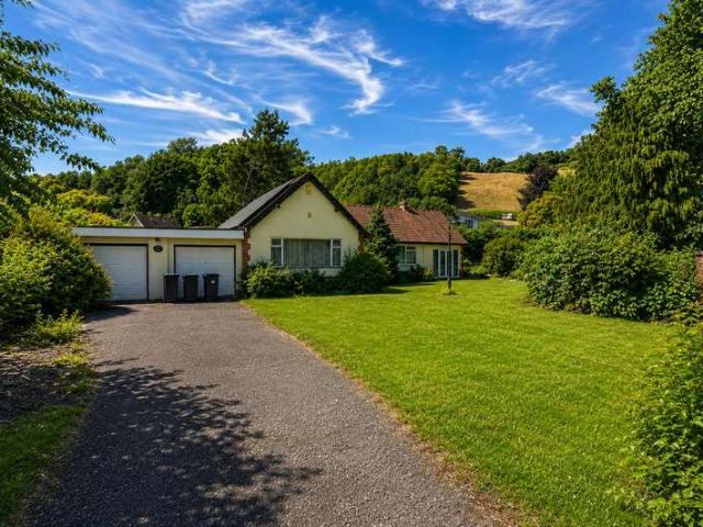 Bungalow for sale in Gedling, East Midlands