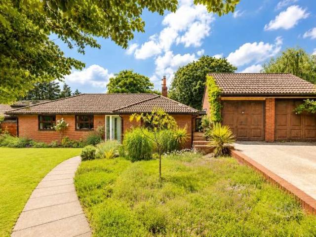Bungalow for sale in Crostwick, Norfolk