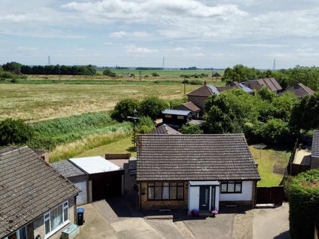 Bungalow for sale in Barway, Cambridgeshire