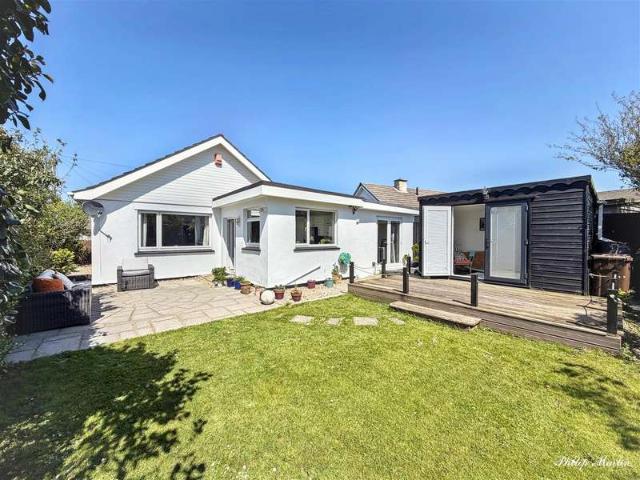 Bungalow for sale in Penponds, Roseworthy