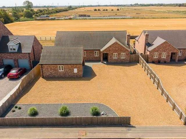 Bungalow for sale in Gosberton Clough, Lincolnshire