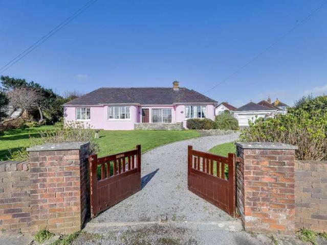 Bungalow for sale in Porthcawl, Nottage