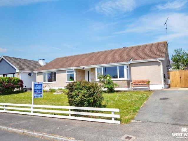 Bungalow for sale in Steynton, Milford Haven