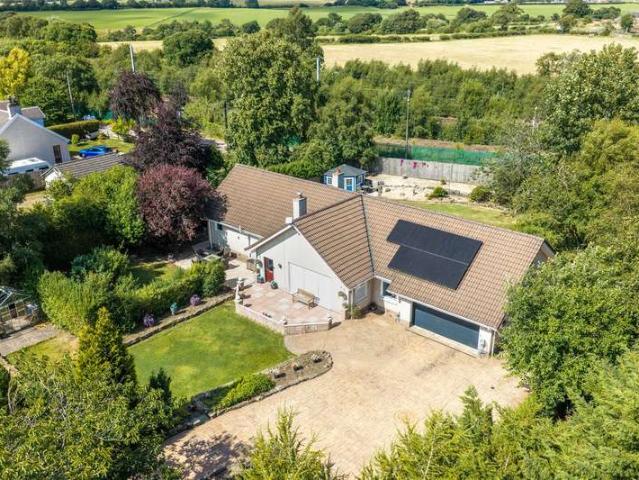 Bungalow for sale in Law, Scotland