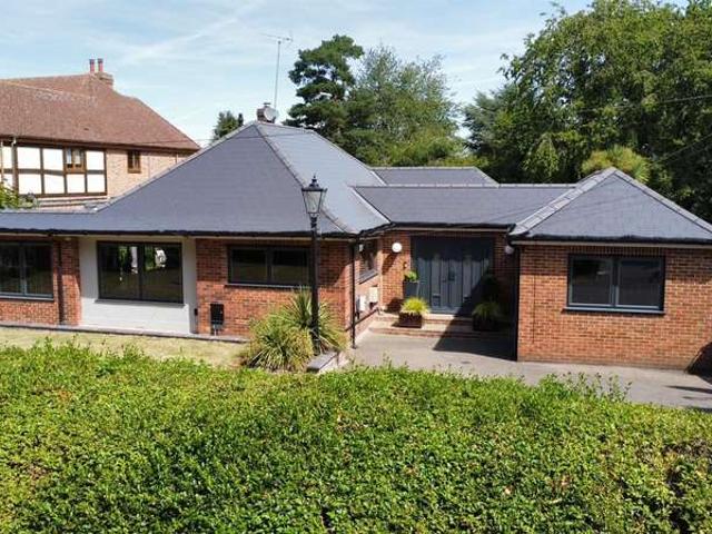 Bungalow for sale in Longfield and New Barn, Monks Orchard