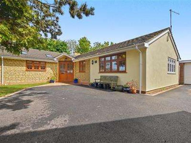 Bungalow for sale in Hackleton, Northamptonshire