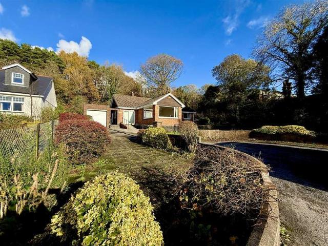 Bungalow for sale in Llwydcoed