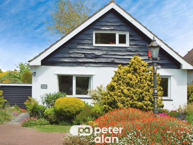 Bungalow for sale in Colcot, Barry