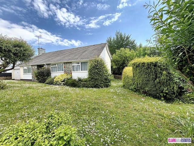 Bungalow for sale in Watergate, Devon