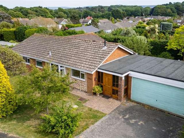 Bungalow for sale in Freshwater, Isle Of Wight