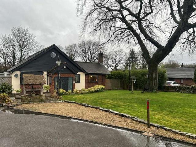 Bungalow for sale in Heald Green, Greater Manchester