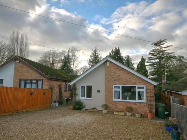 Bungalow for sale in Berrick Salome, Oxfordshire