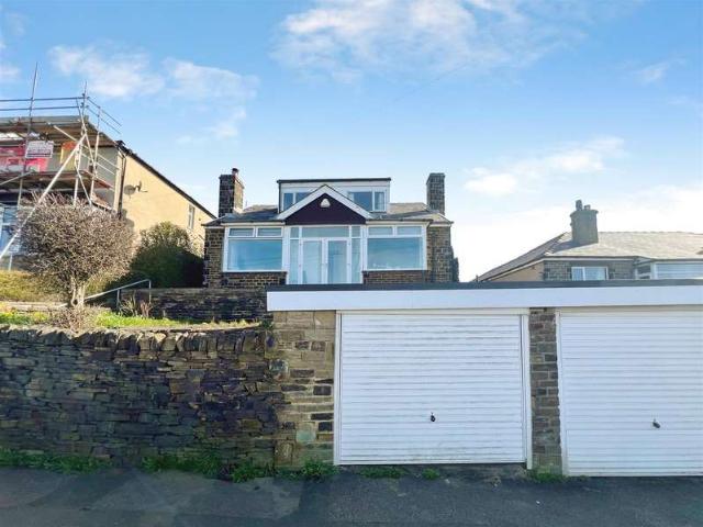 Bungalow for sale in Wrose, West Yorkshire