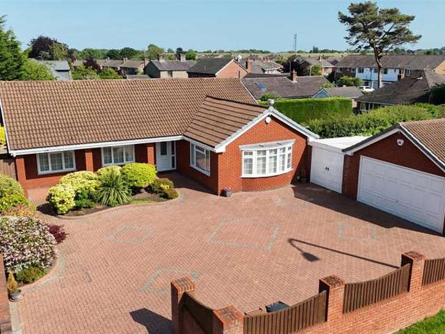 Bungalow for sale in Thingwall