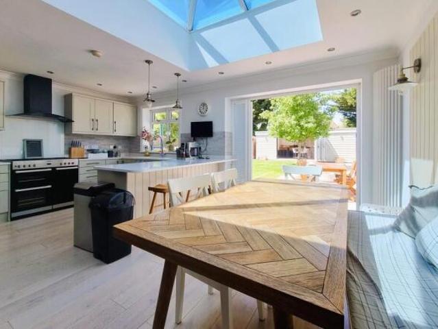 Bungalow for rent in Hampshire