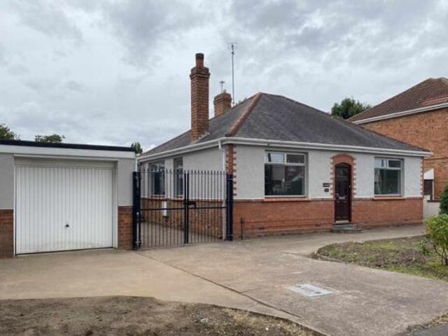 House for rent in Merryhill, West Midlands
