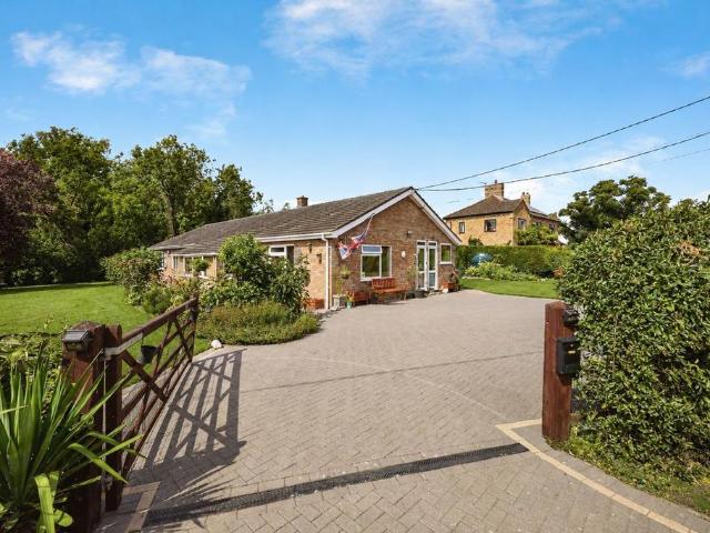 Bungalow for sale in Barway, Cambridgeshire