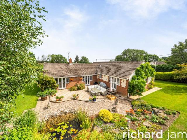 Bungalow for sale in Brinkworth, Wiltshire