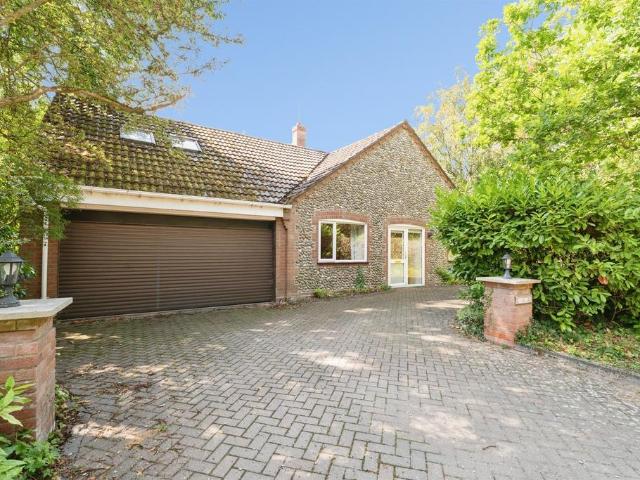 Bungalow for sale in Comers, Norfolk