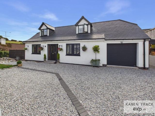 Bungalow for sale in Pentewan Valley, St Stephen