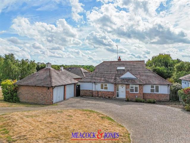 Bungalow for sale in Navestock Side, Essex