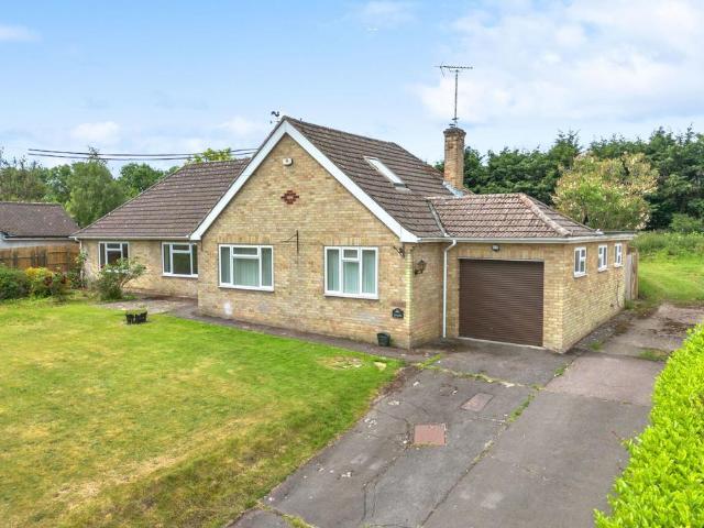 Bungalow for sale in Duton Hill, Essex