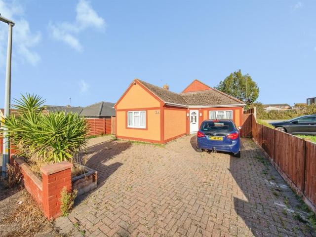 Bungalow for sale in Clacton-on-Sea, Tendring