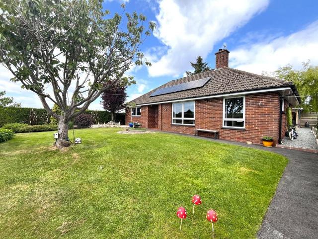 Bungalow for sale in Clyst St. George, Budlake