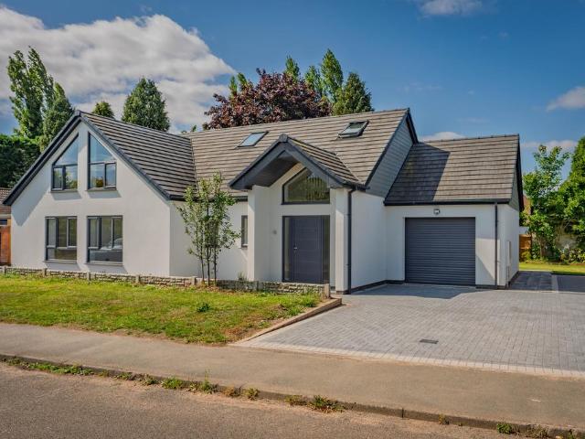 Bungalow for sale in Gun Hill, Warwickshire