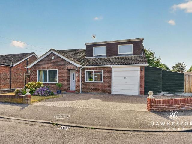Bungalow for sale in Oad Street, Kent