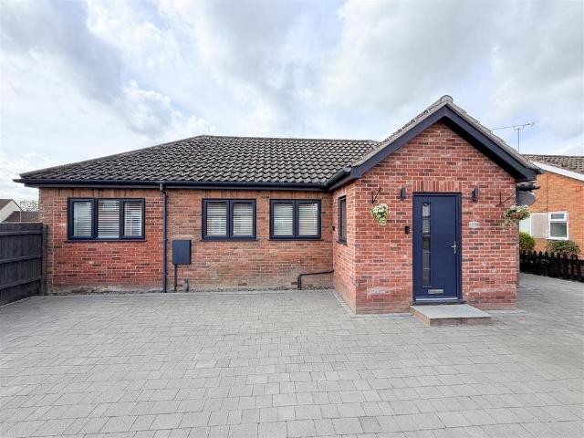 Bungalow for sale in Old Newton with Dagworth, Bedingfield